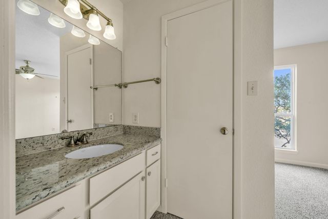 6111 Beverly Hill Street 3, Houston, TX 77057