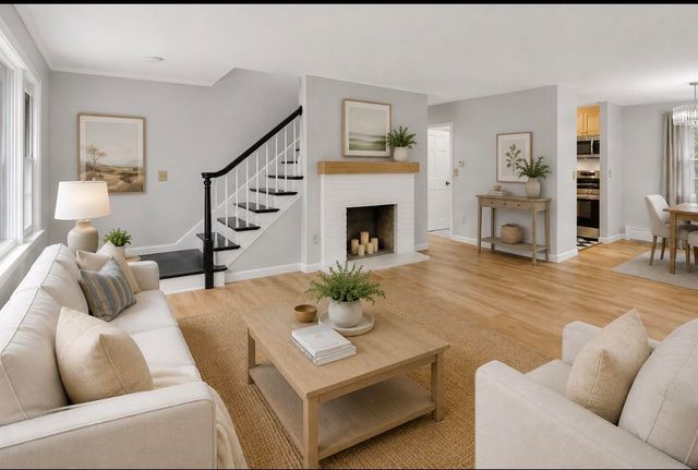 14 Harold Street APT 2F, Harwich Port, MA 02646