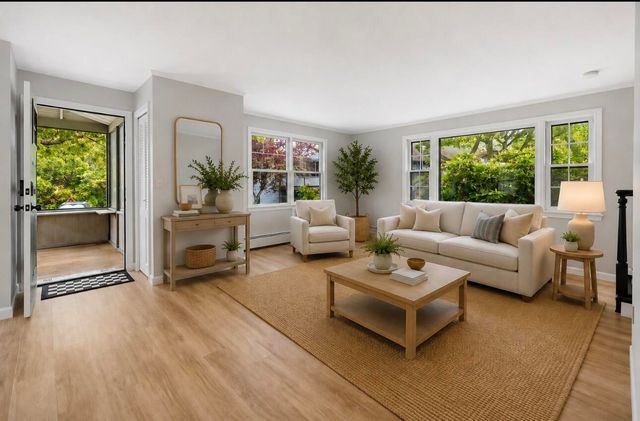 14 Harold Street APT 2F, Harwich Port, MA 02646