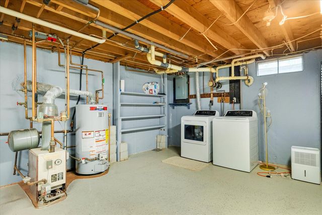14 Harold Street APT 2F, Harwich Port, MA 02646