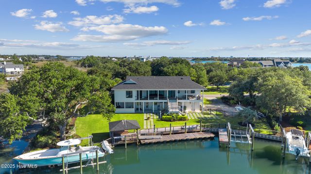 808 Inlet View Drive, Wilmington, NC 28409