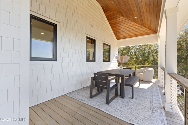 808 Inlet View Drive, Wilmington, NC 28409