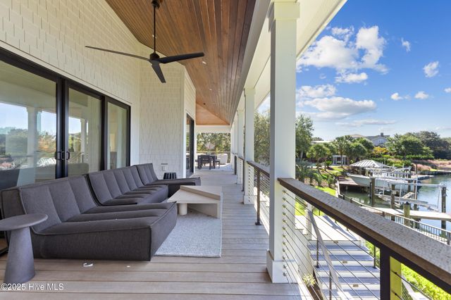 808 Inlet View Drive, Wilmington, NC 28409