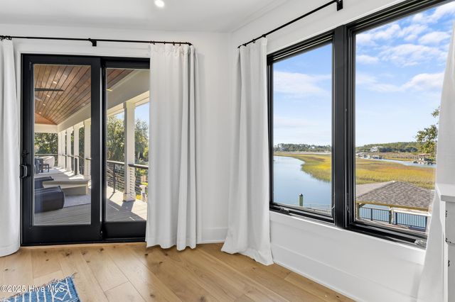 808 Inlet View Drive, Wilmington, NC 28409