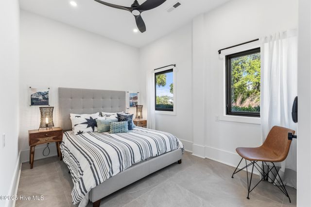 808 Inlet View Drive, Wilmington, NC 28409