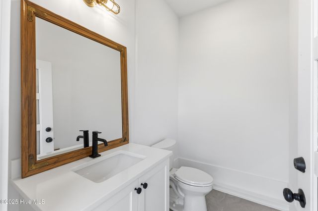 808 Inlet View Drive, Wilmington, NC 28409