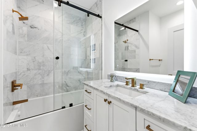 808 Inlet View Drive, Wilmington, NC 28409