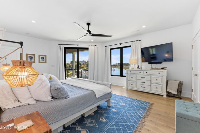 808 Inlet View Drive, Wilmington, NC 28409