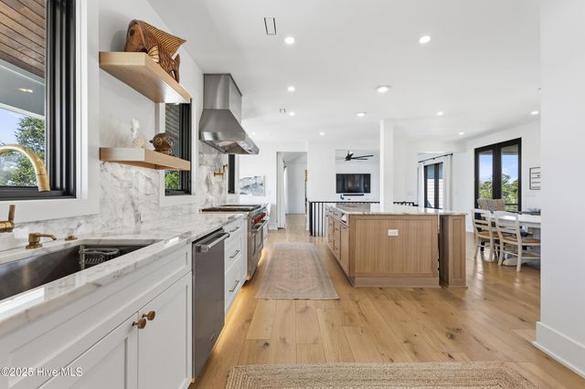 808 Inlet View Drive, Wilmington, NC 28409