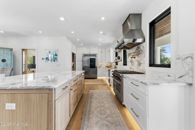 808 Inlet View Drive, Wilmington, NC 28409