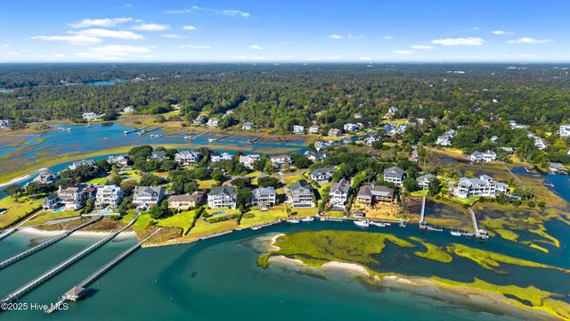 808 Inlet View Drive, Wilmington, NC 28409