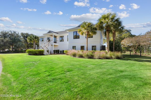808 Inlet View Drive, Wilmington, NC 28409