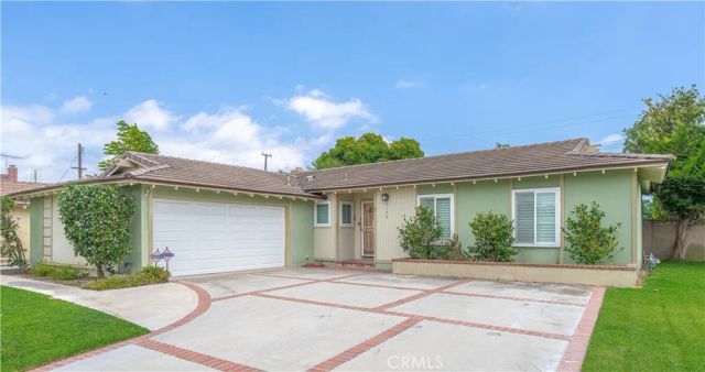 3156 W Teranimar, Anaheim, CA 92804