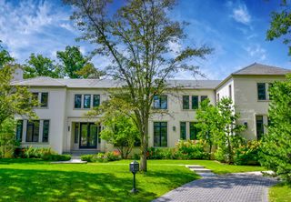 320 Keystone Court, Glencoe, IL 60022