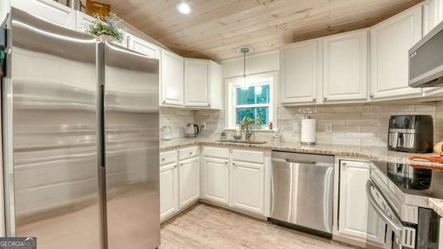 790 Lakeside Drive, Blairsville, GA 30512