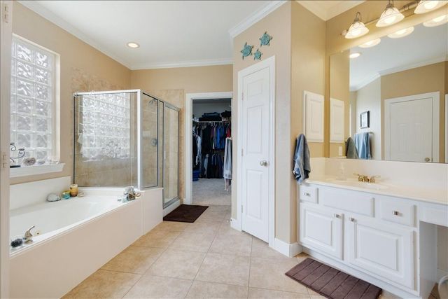 2902 Autumn Crest Drive, Friendswood, TX 77546