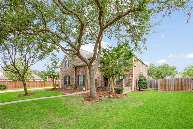 2902 Autumn Crest Drive, Friendswood, TX 77546