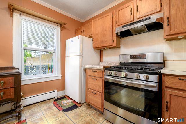 13 Hazel Street, Stamford, CT 06902