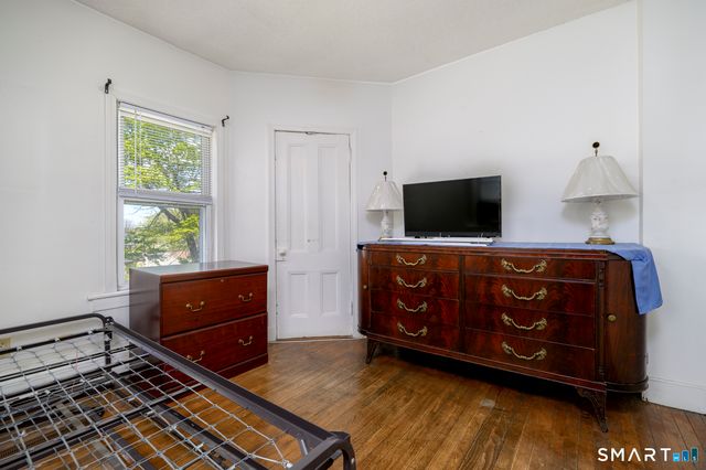 13 Hazel Street, Stamford, CT 06902