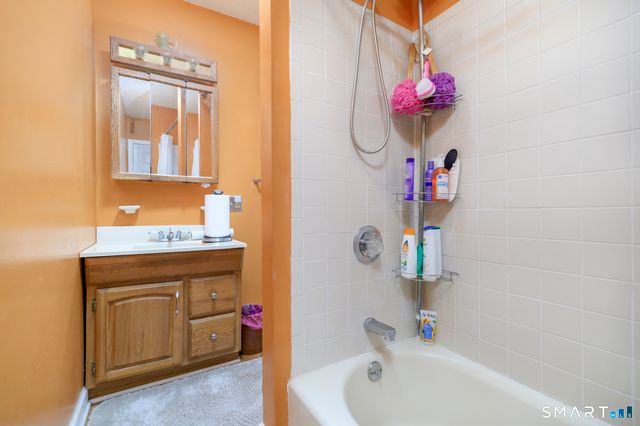 13 Hazel Street, Stamford, CT 06902