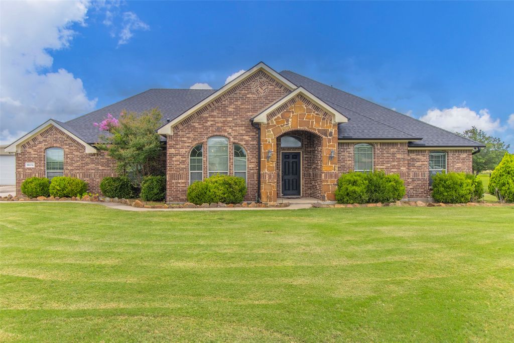 10231 Bantry Lane, Forney, TX 75126