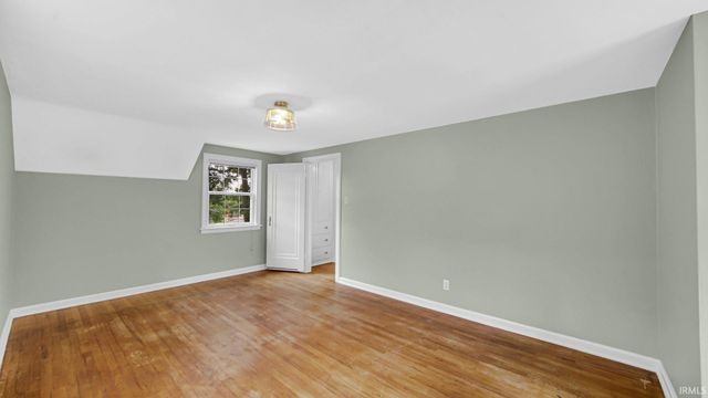 917 W Lawrence Street, Mishawaka, IN 46545