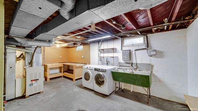917 W Lawrence Street, Mishawaka, IN 46545