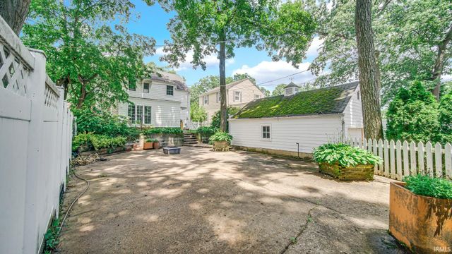 917 W Lawrence Street, Mishawaka, IN 46545