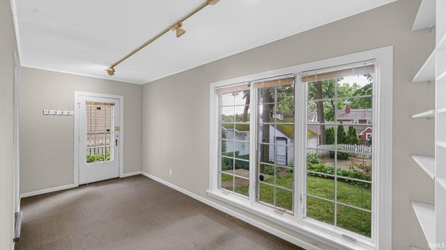 917 W Lawrence Street, Mishawaka, IN 46545