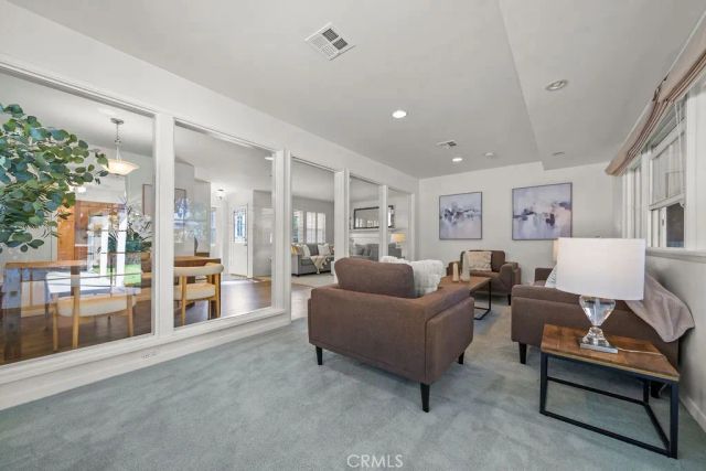 1135 Coronet, Pasadena, CA 91107