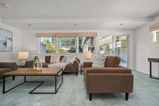 1135 Coronet, Pasadena, CA 91107