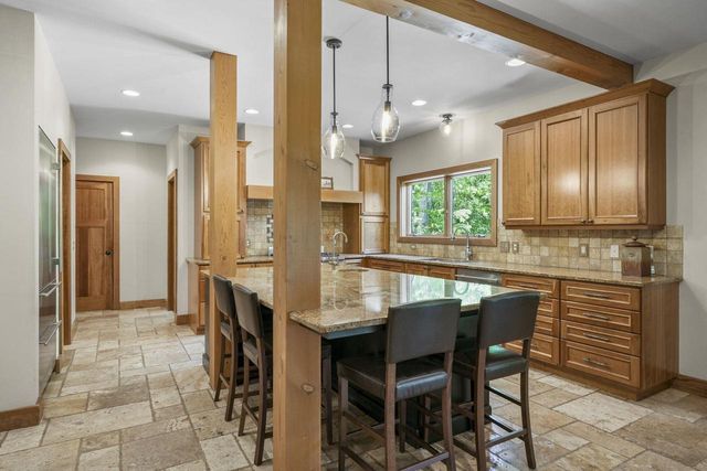 4203 Sunset Ridge, Cottage Grove, WI 53527