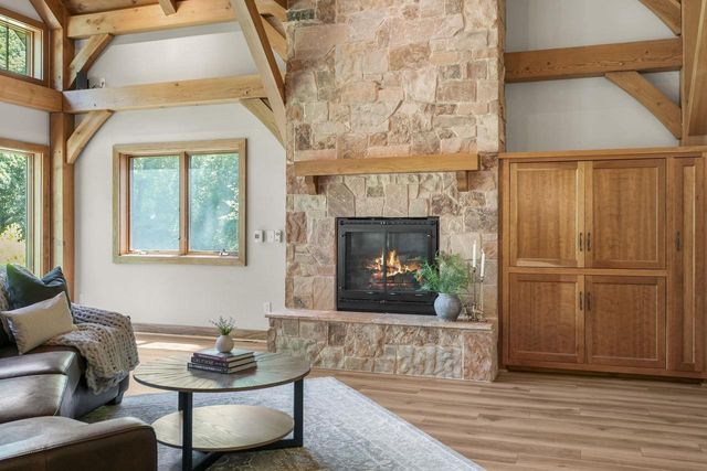 4203 Sunset Ridge, Cottage Grove, WI 53527