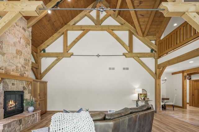 4203 Sunset Ridge, Cottage Grove, WI 53527
