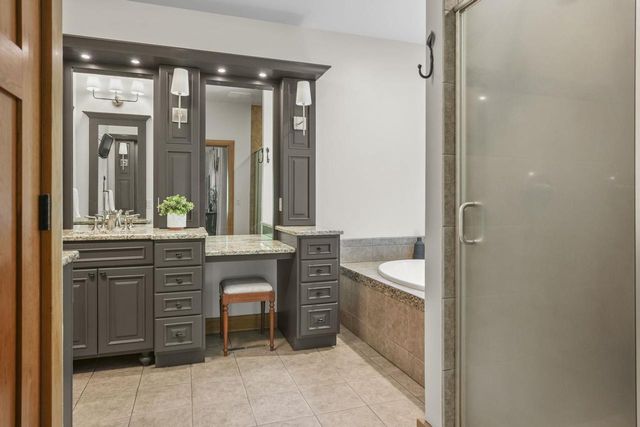 4203 Sunset Ridge, Cottage Grove, WI 53527
