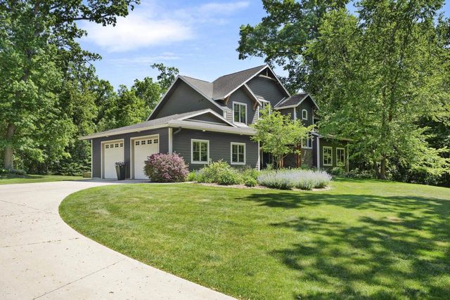 4203 Sunset Ridge, Cottage Grove, WI 53527