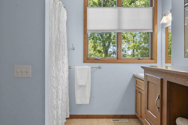 4203 Sunset Ridge, Cottage Grove, WI 53527