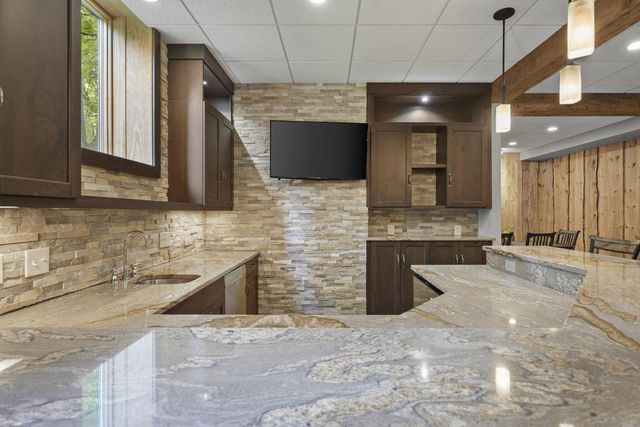 4203 Sunset Ridge, Cottage Grove, WI 53527