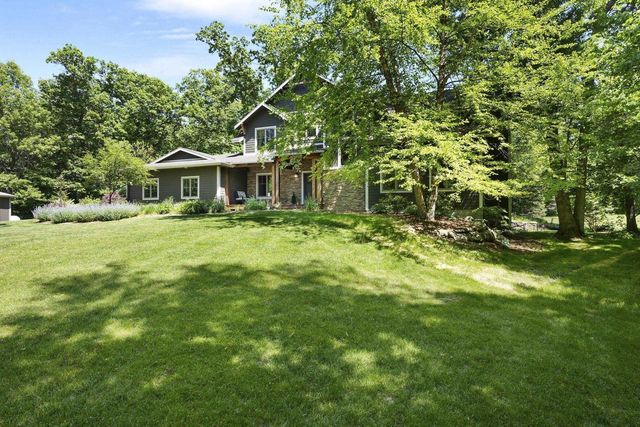 4203 Sunset Ridge, Cottage Grove, WI 53527