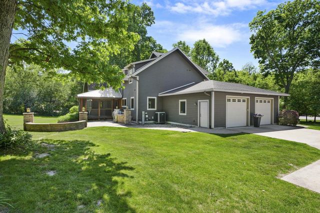 4203 Sunset Ridge, Cottage Grove, WI 53527