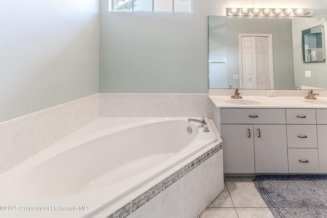 15033 Middle Fairway Drive, Spring Hill, FL 34609