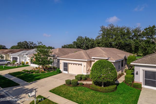 15033 Middle Fairway Drive, Spring Hill, FL 34609