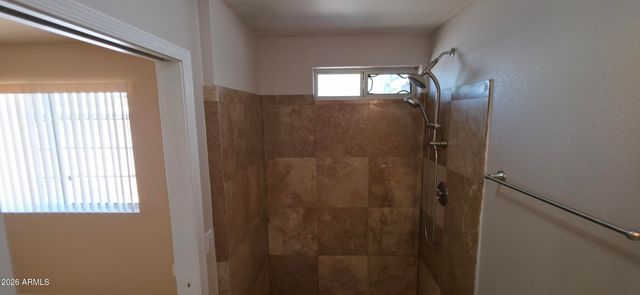 7540 W TURNEY Avenue, Phoenix, AZ 85033