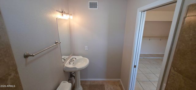 7540 W TURNEY Avenue, Phoenix, AZ 85033