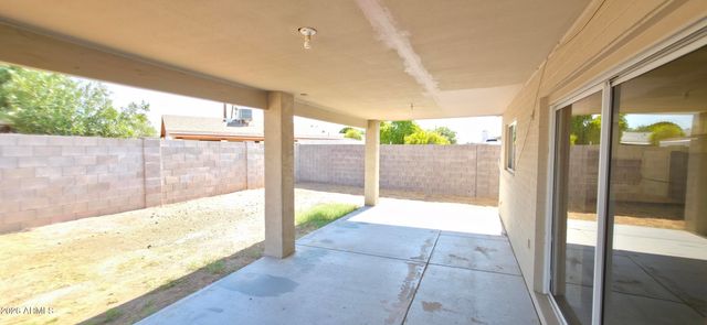 7540 W TURNEY Avenue, Phoenix, AZ 85033