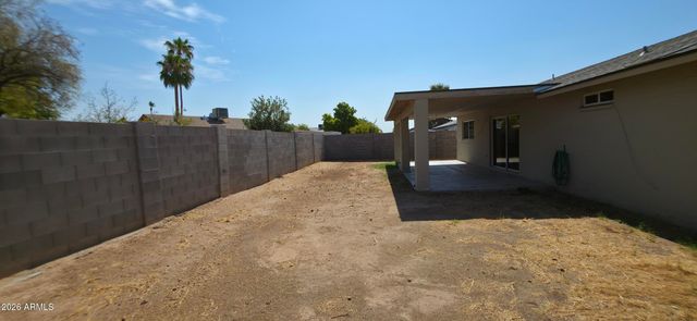 7540 W TURNEY Avenue, Phoenix, AZ 85033