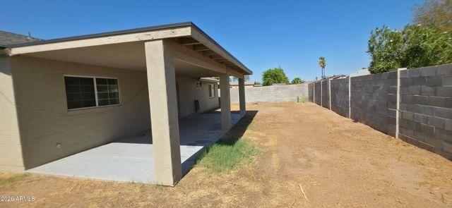 7540 W TURNEY Avenue, Phoenix, AZ 85033