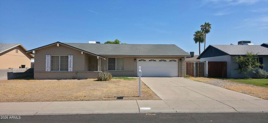 7540 W TURNEY Avenue, Phoenix, AZ 85033