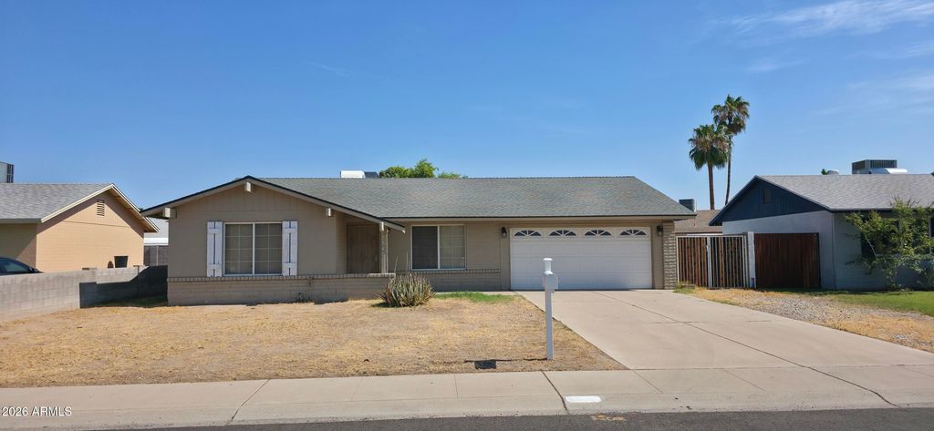 7540 W TURNEY Avenue, Phoenix, AZ 85033 — photo 2