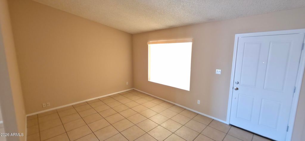 7540 W TURNEY Avenue, Phoenix, AZ 85033 — photo 5